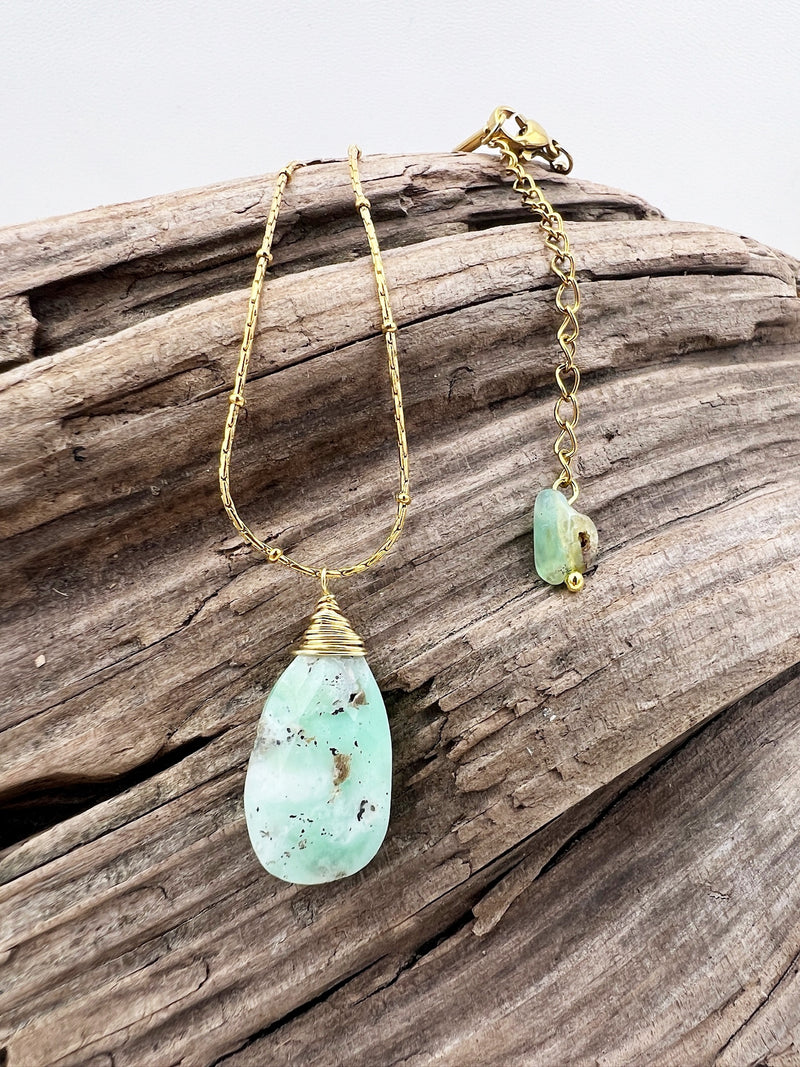 Chrysoprase Dreams | A T-Shirt Necklace