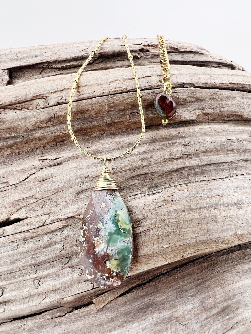 Chrysoprase Dreams | A T-Shirt Necklace