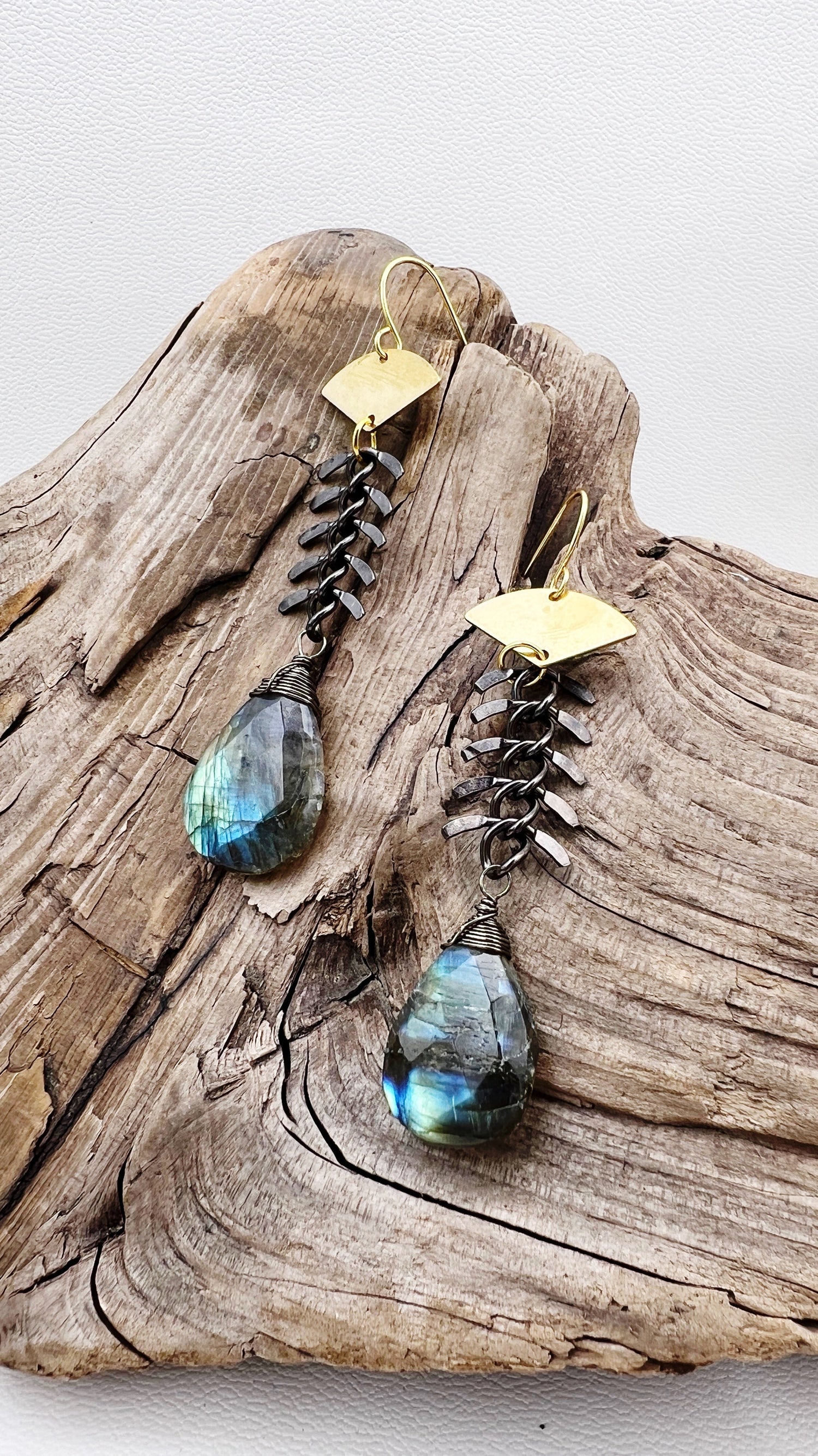 Earrings | Frame your Face