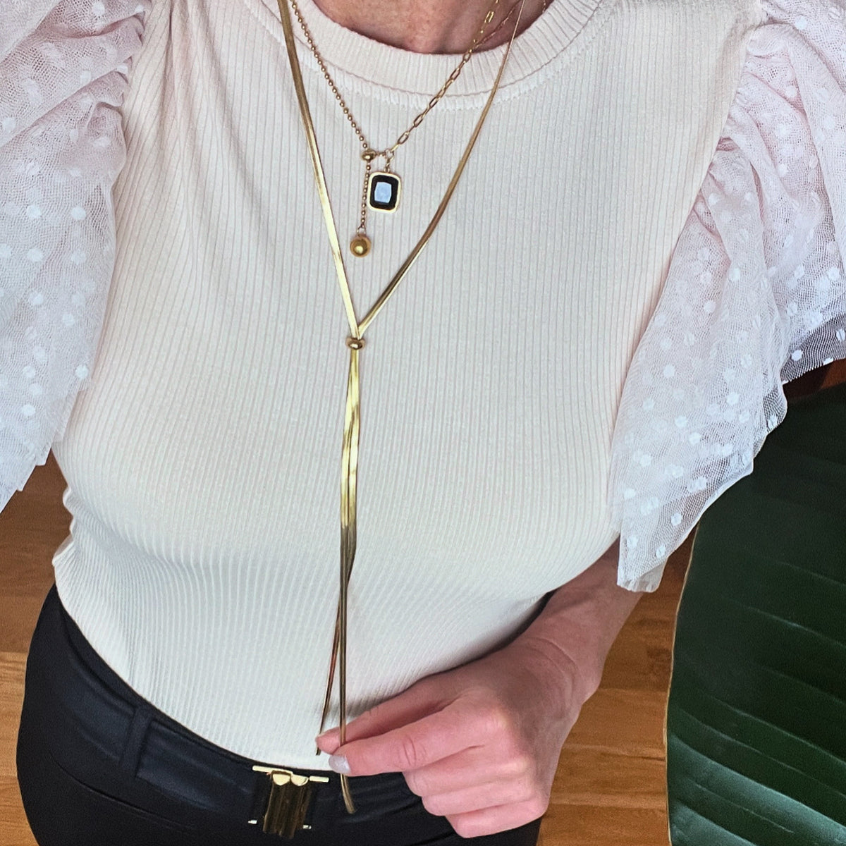 Alice Lariat | Adjustable Gold-Plated Stainless Steel Necklace