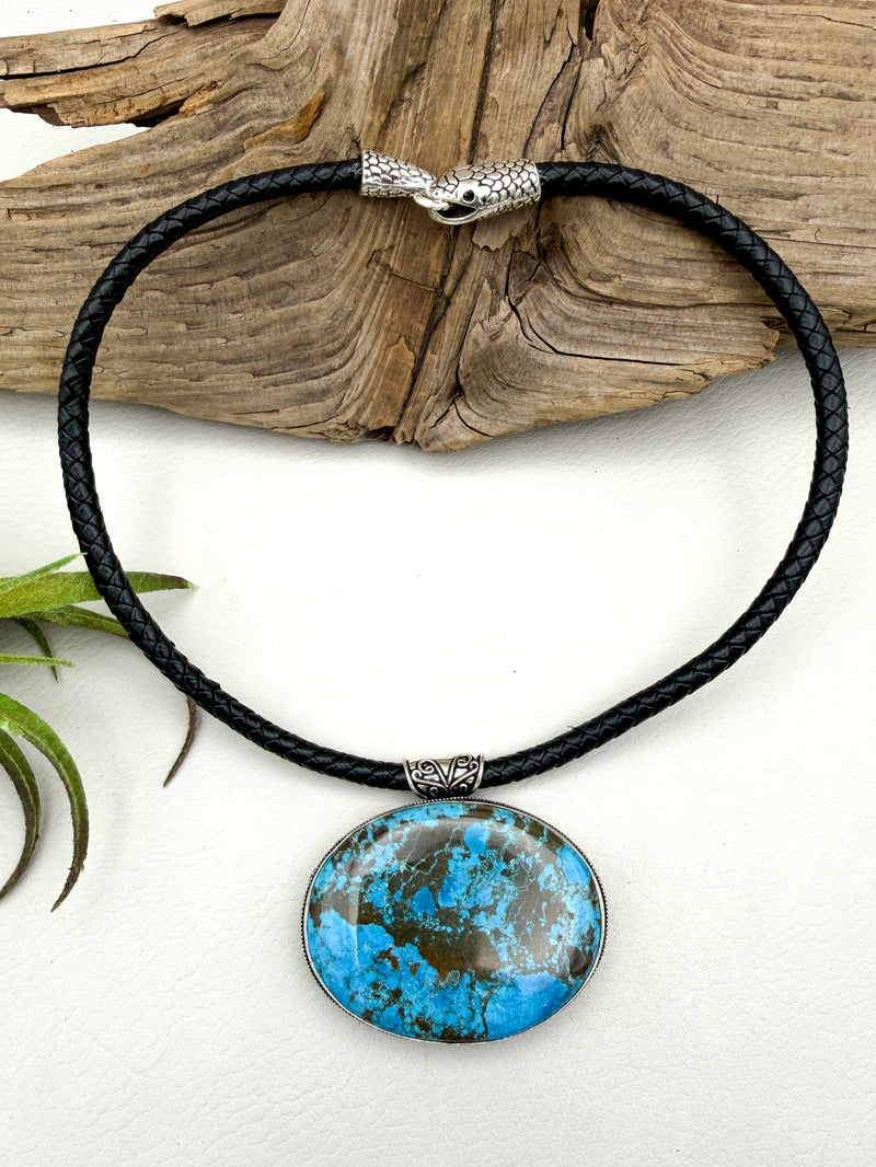 Tibetan Turquoise Leather Necklace | snake clasp