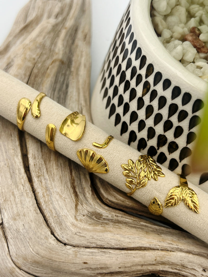 Golden Leaves | Adjustable Leaf-Inspired Rings