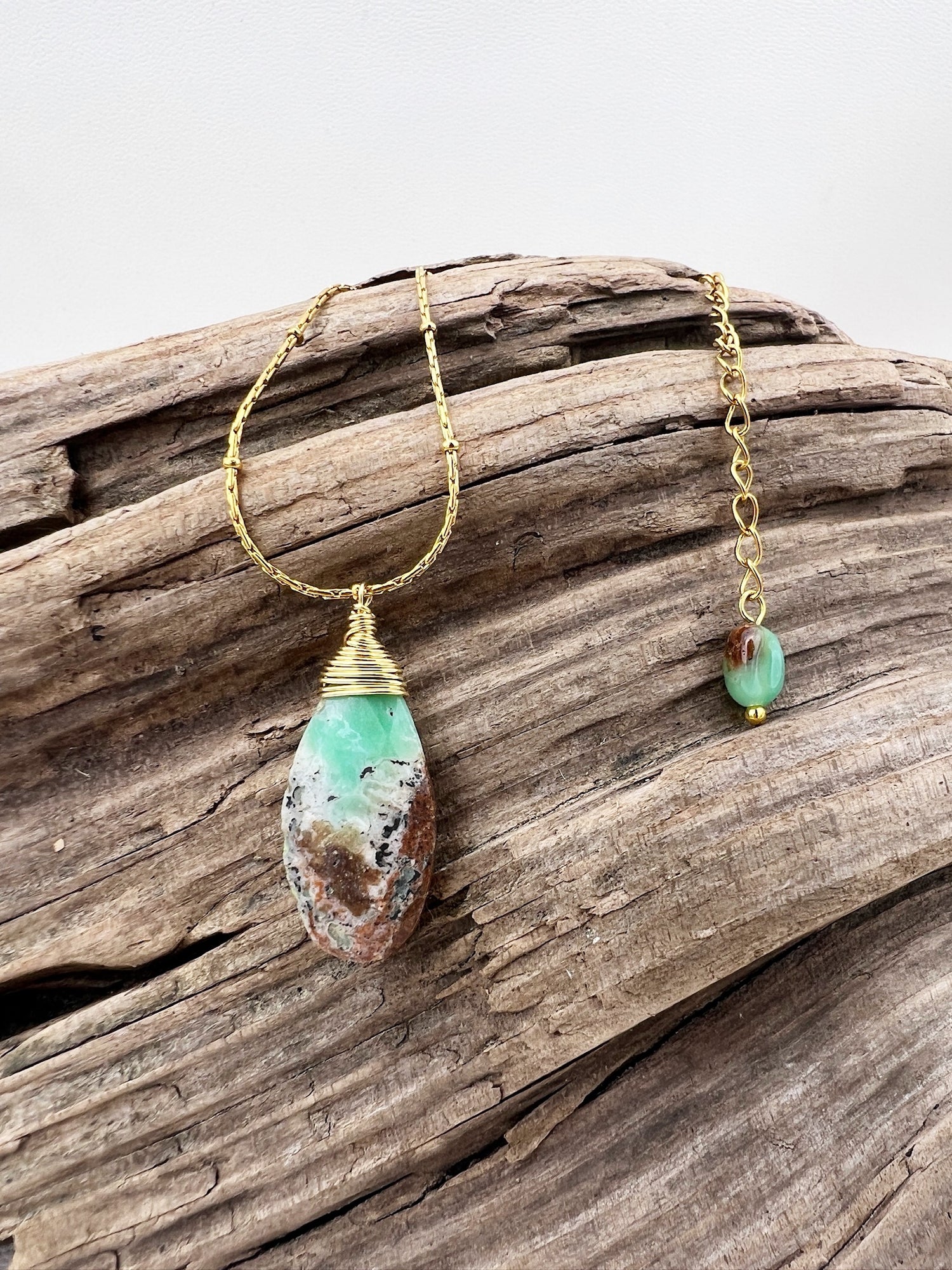 Chrysoprase Dreams | A T-Shirt Necklace
