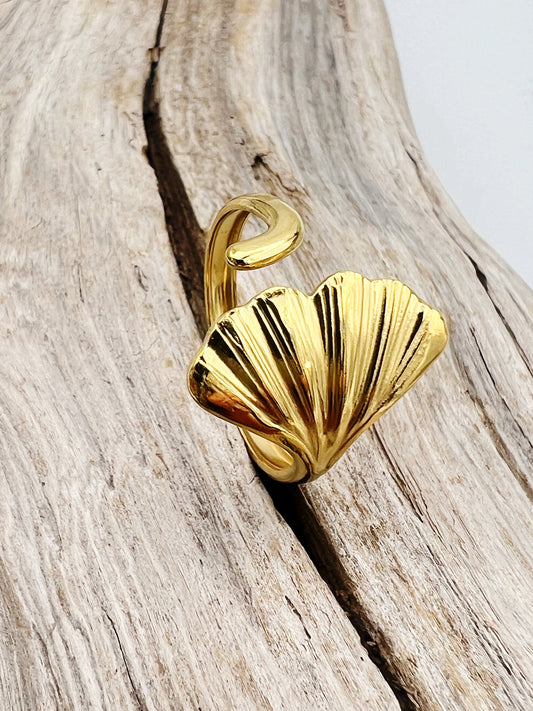 Golden Leaves | Adjustable Leaf-Inspired Rings