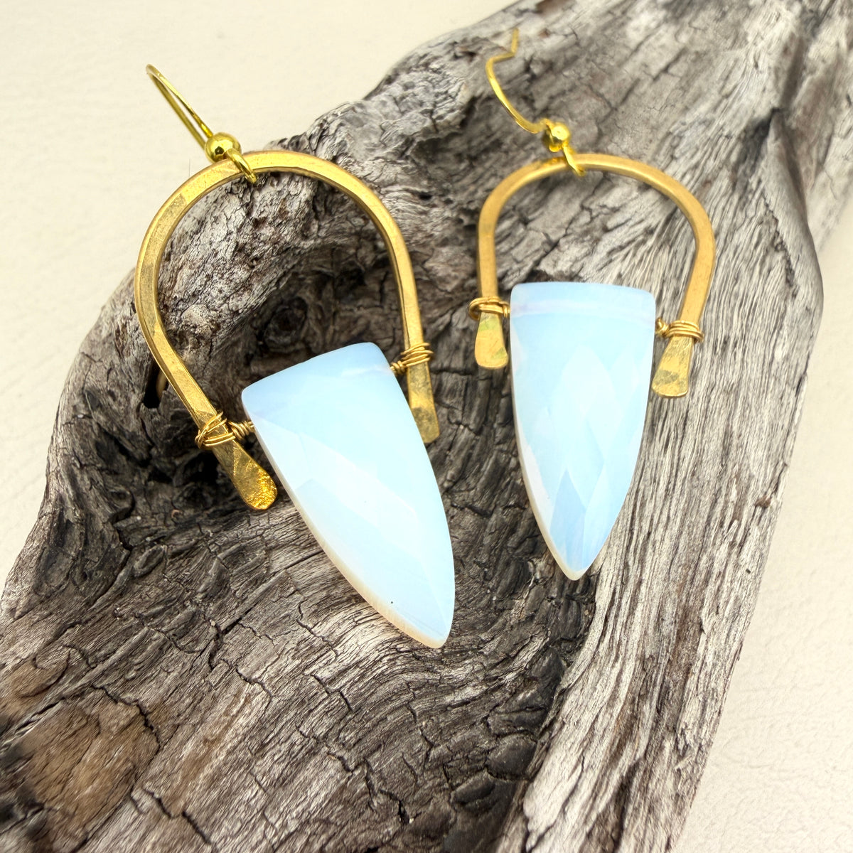Tangled Milk | Opalite