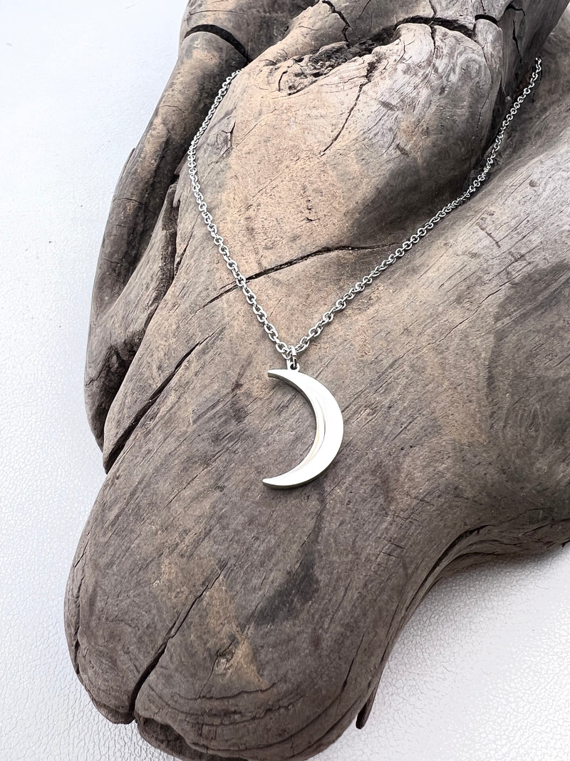 Simple Moon Necklace
