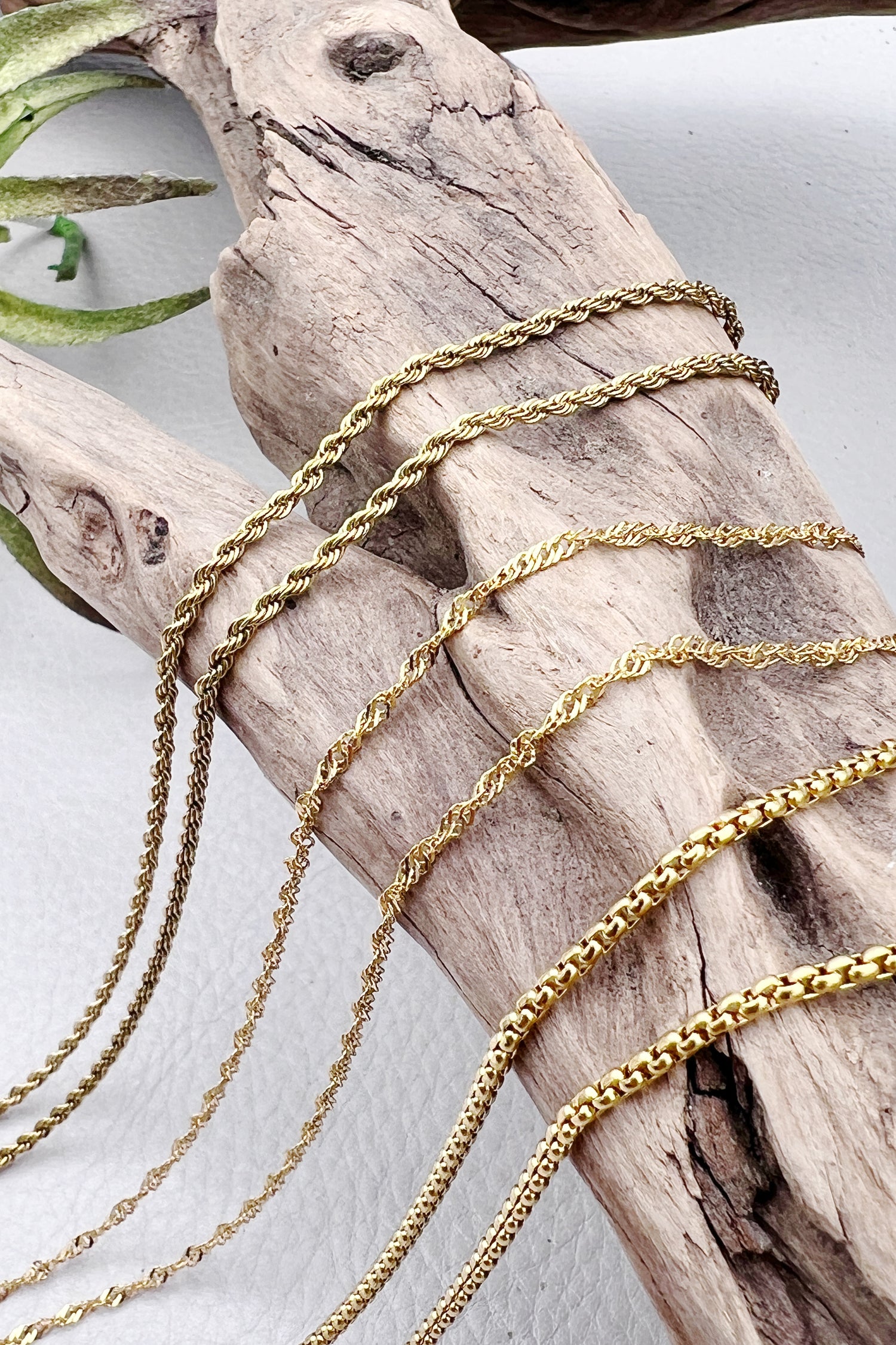 Simple Chains