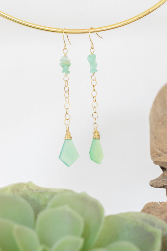 Dainty gold chain earrings with green chrysoprase shards, natural gemstone bridal jewelry