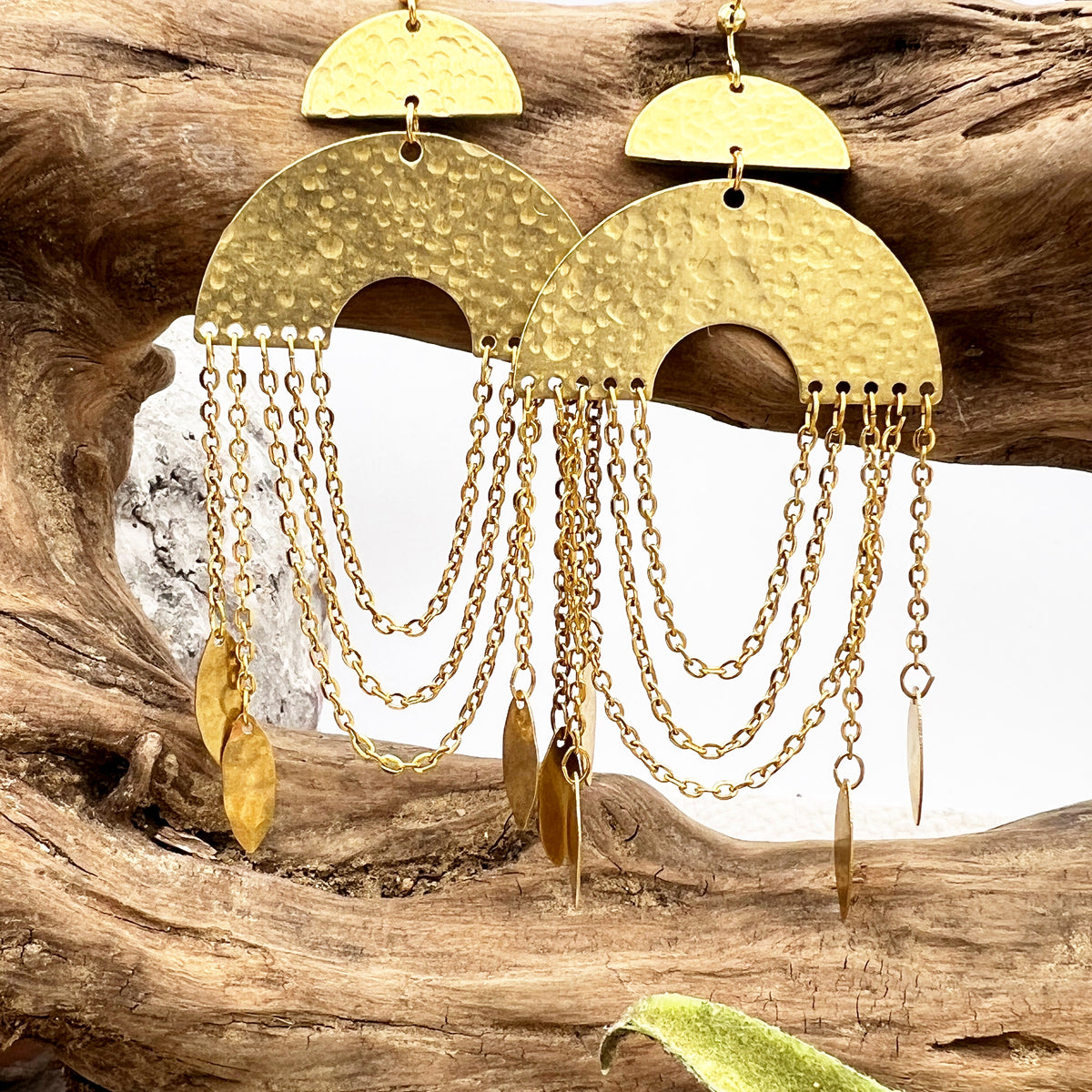 Golden Current | Hammered Arch Chain Earrings