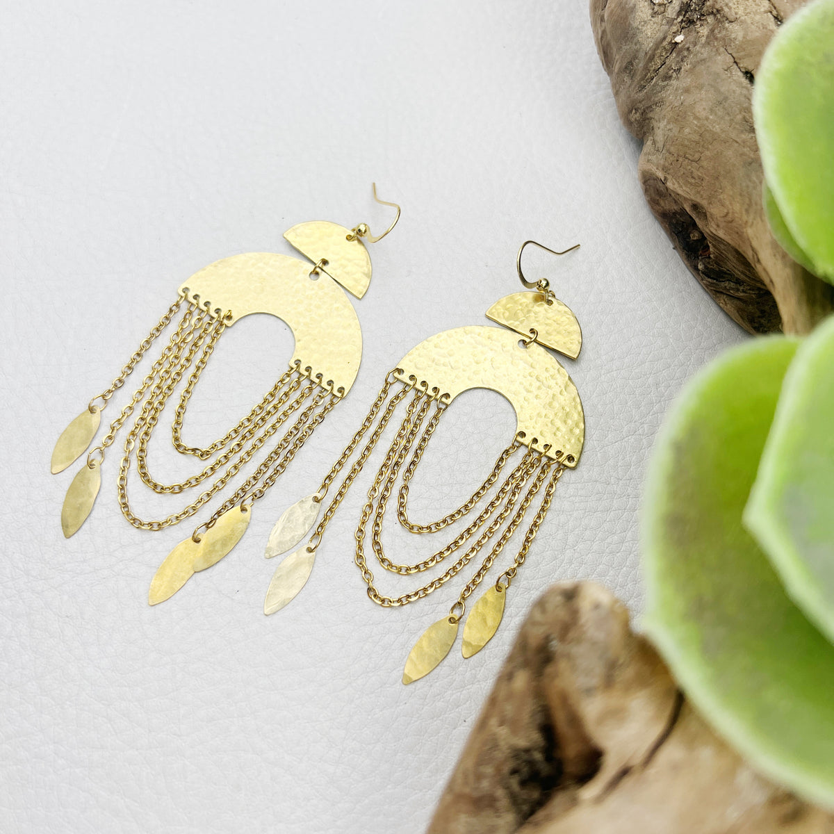 Golden Current | Hammered Arch Chain Earrings