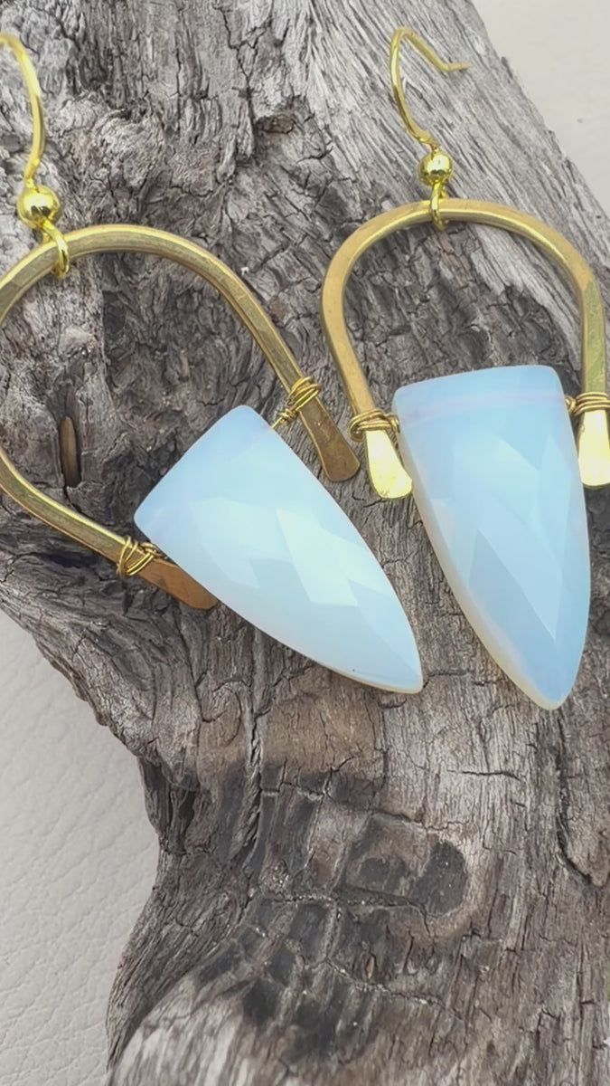 Tangled Milk | Opalite