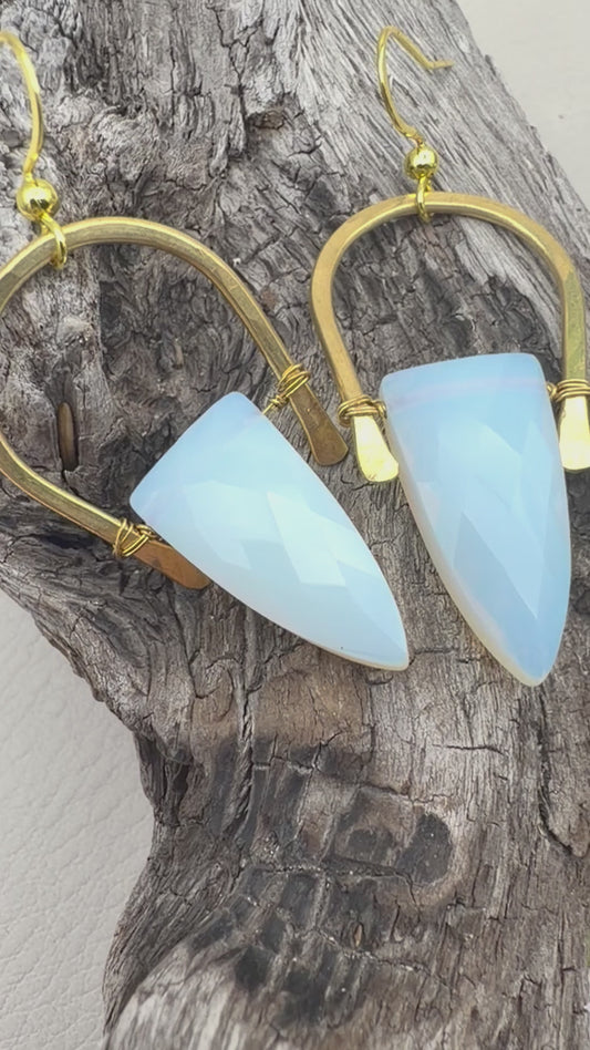 Tangled Milk | Opalite
